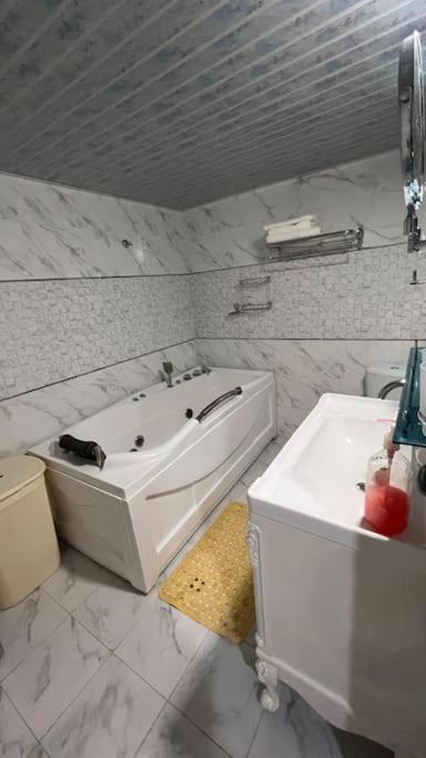 Luxurious Apartments At The Centre Of The City Samarcanda Exterior foto